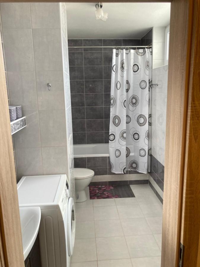 2 Rooms Apartment In Michalovce Exterior foto